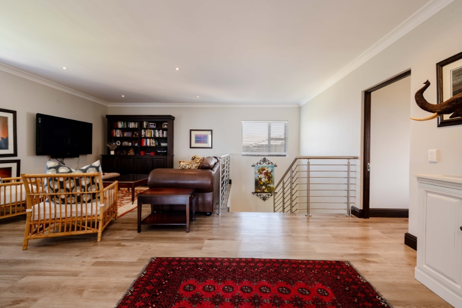 4 Bedroom Property for Sale in The Hill Western Cape
